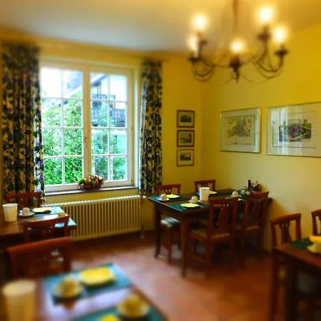 Weingut Und Haus Am Drachenloch 2* باد هونيف ام راين