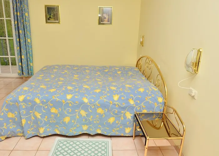 Weingut Und Haus Am Drachenloch Hotel 2*